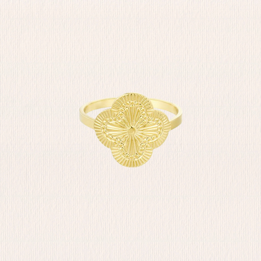 Grote klaver ring