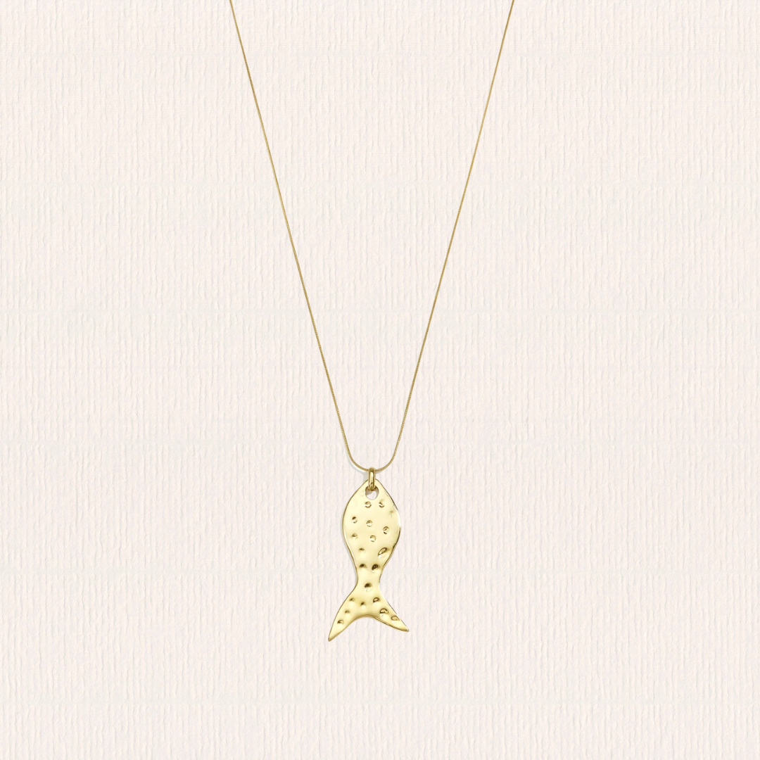 Lange ketting met visbedel
