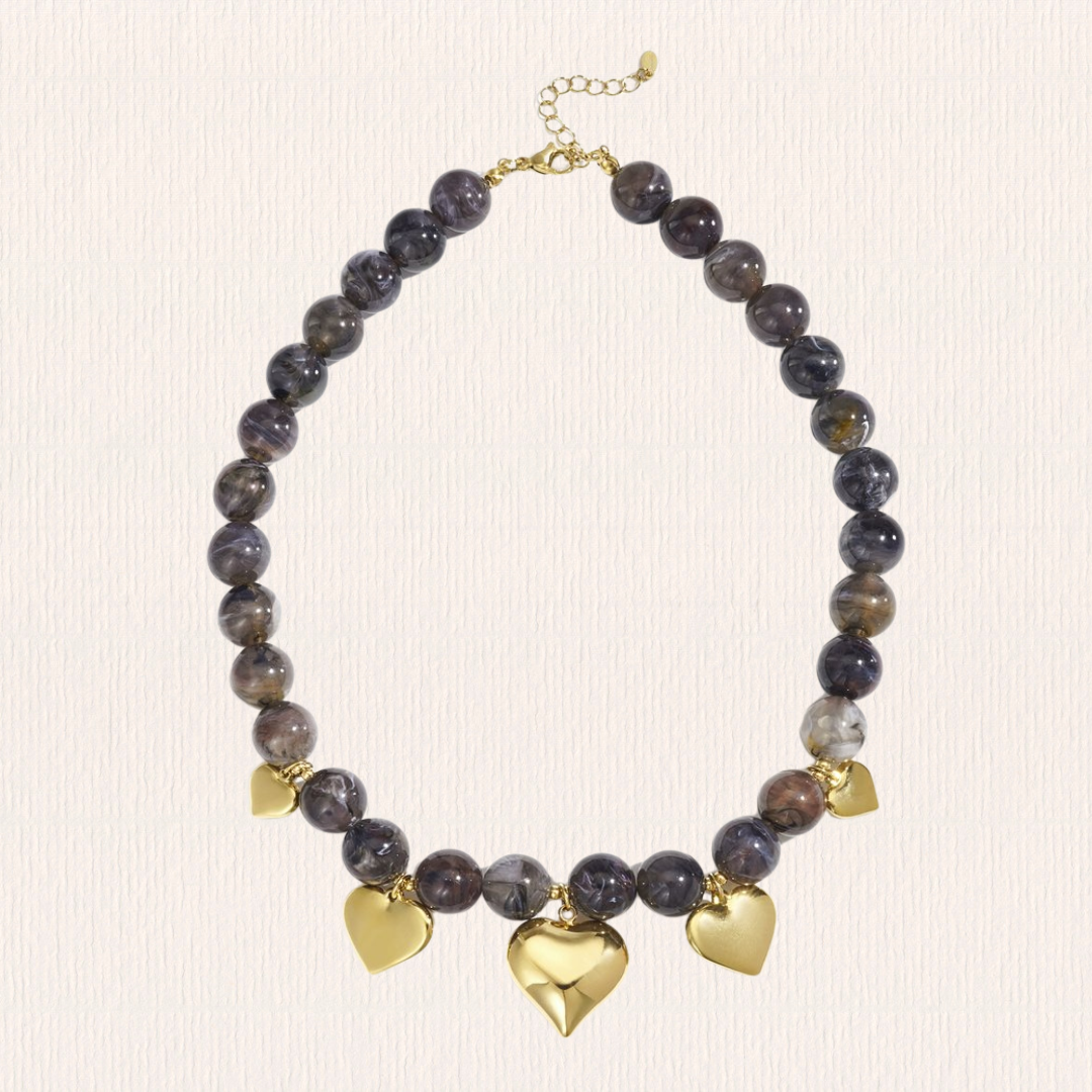 Grijze hartjes ketting
