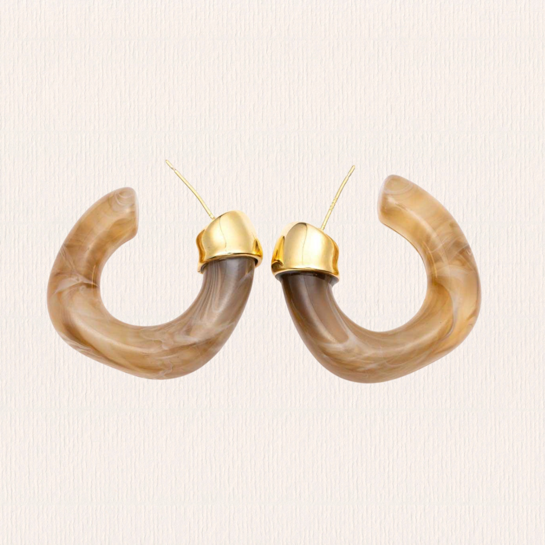 Beige oorbellen druppel