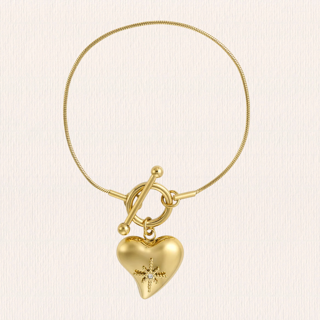 Armbandje met hartjes bedel