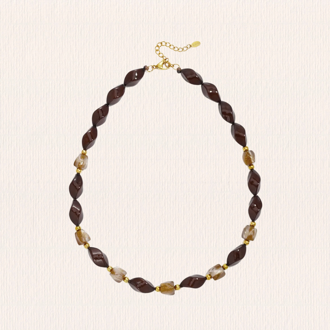 Acryl bruine kralenketting onregelmatig