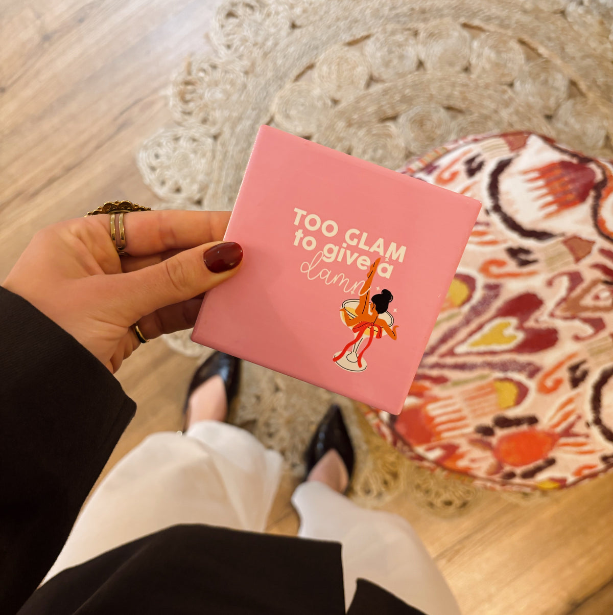 Too glam tegeltje