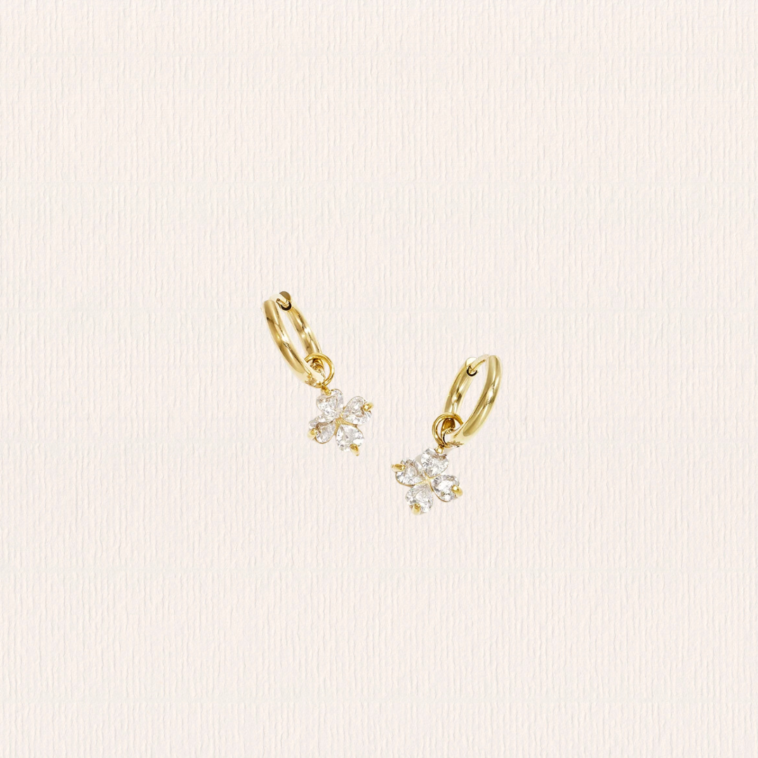 Oorringen met glitter klavertjes
