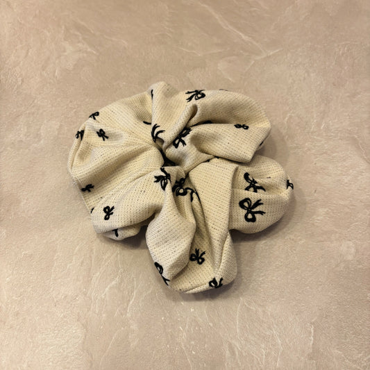 Scrunchie strikjes
