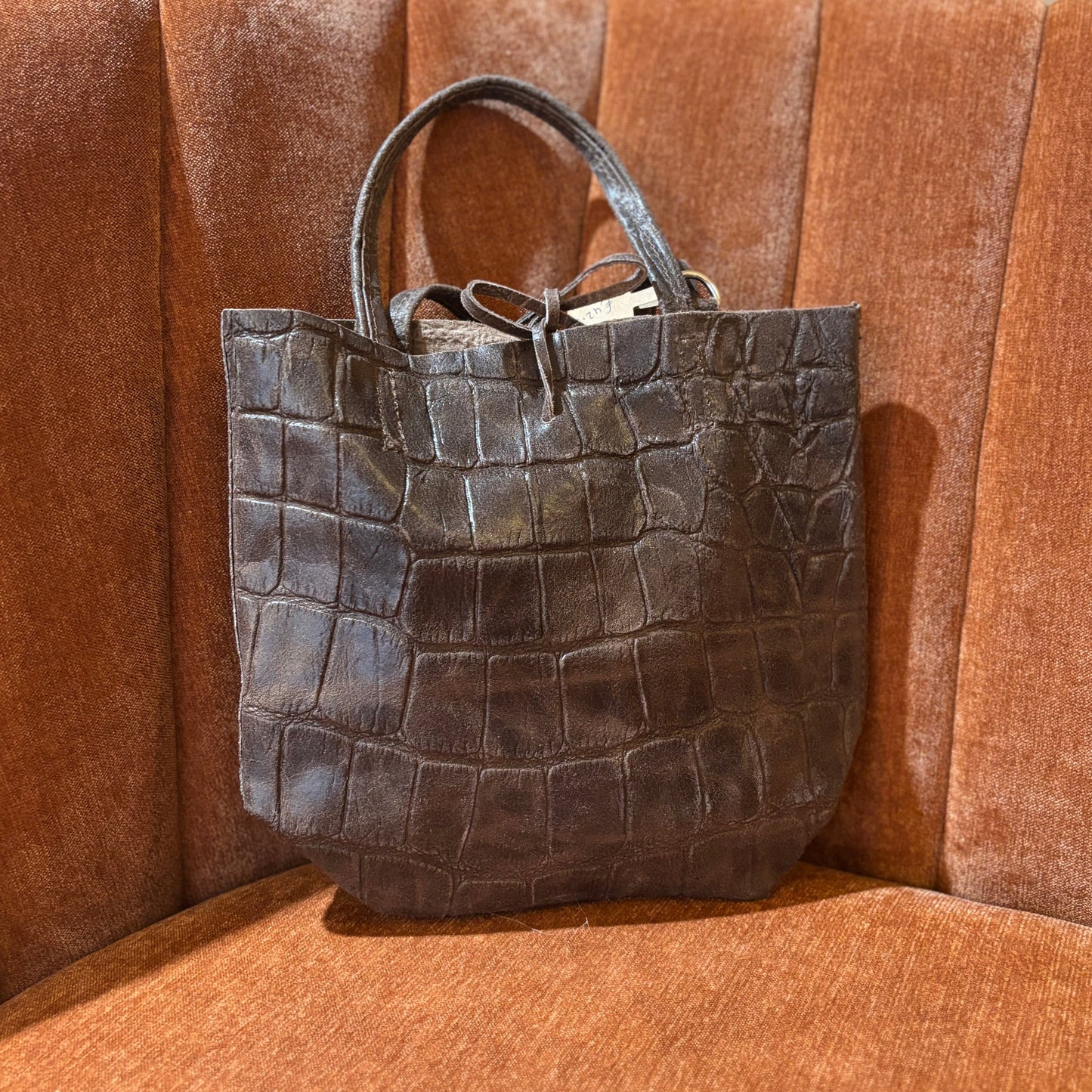 Leren mini shopper in croco uitvoering