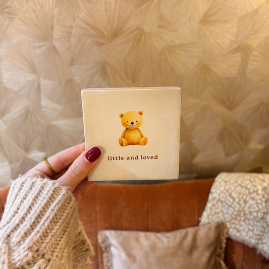 Little and loved tegeltje