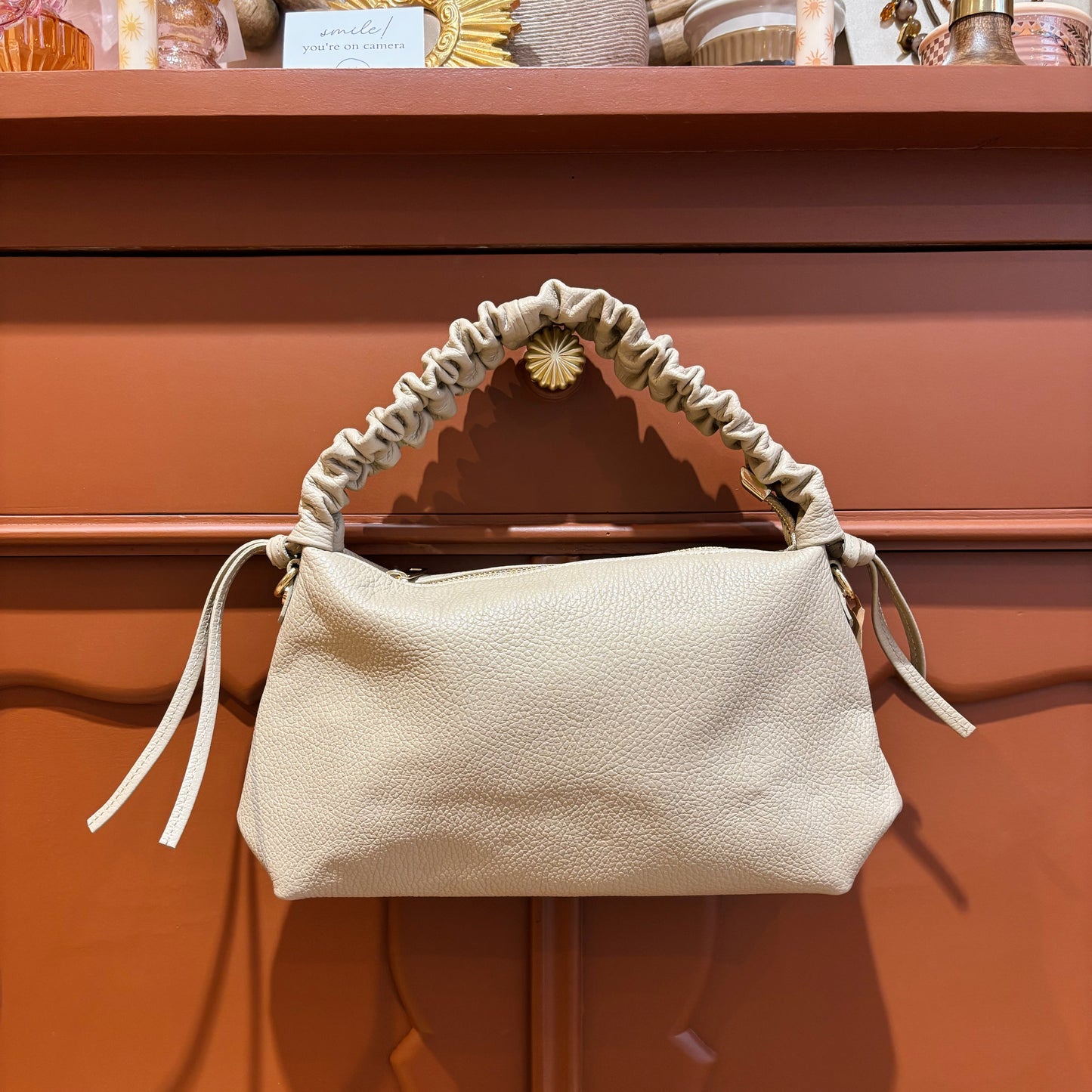 Beige leren handtasje