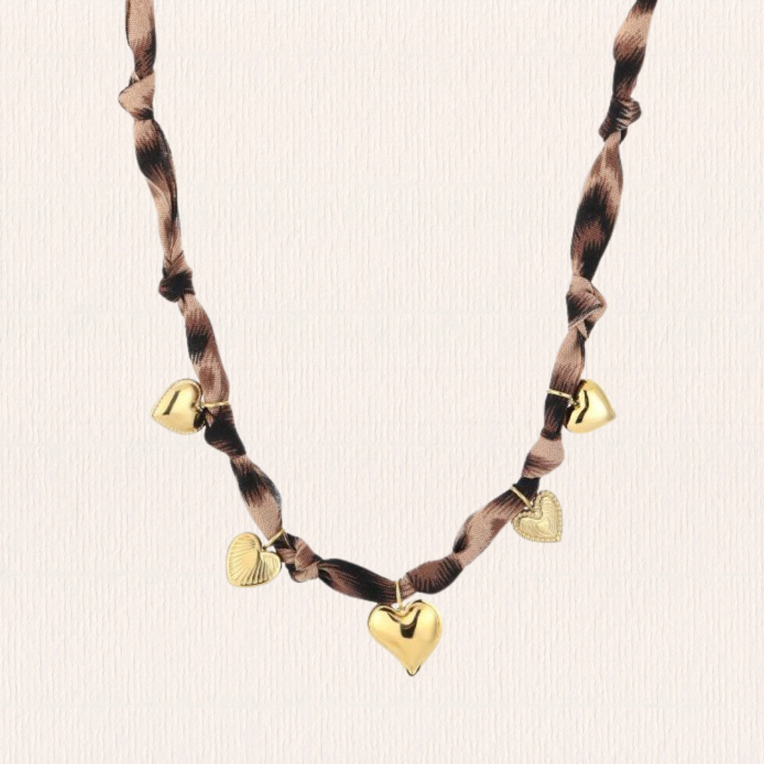Panterprint ketting met hartjes