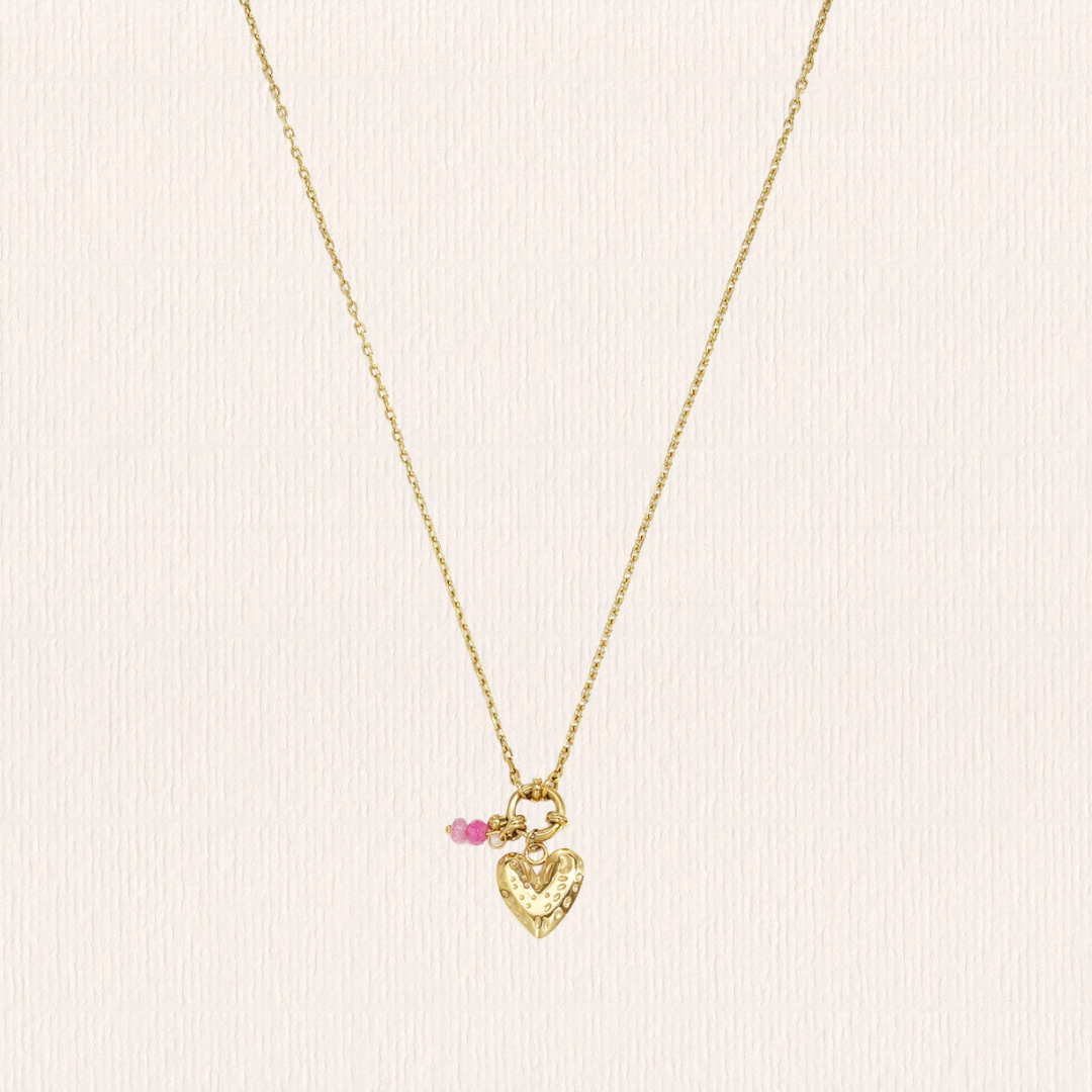 Ketting met hartje en roze steentje