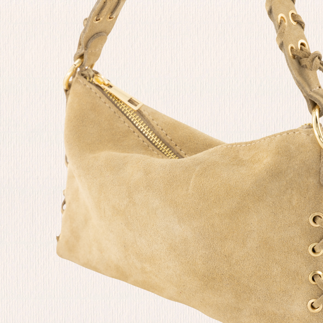 Suede schoudertas met franjes zand