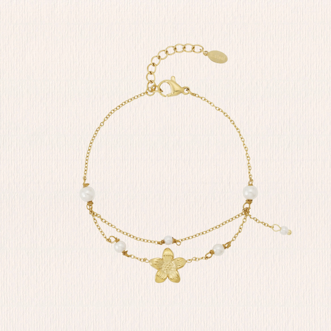 Armband parels met bloemetje