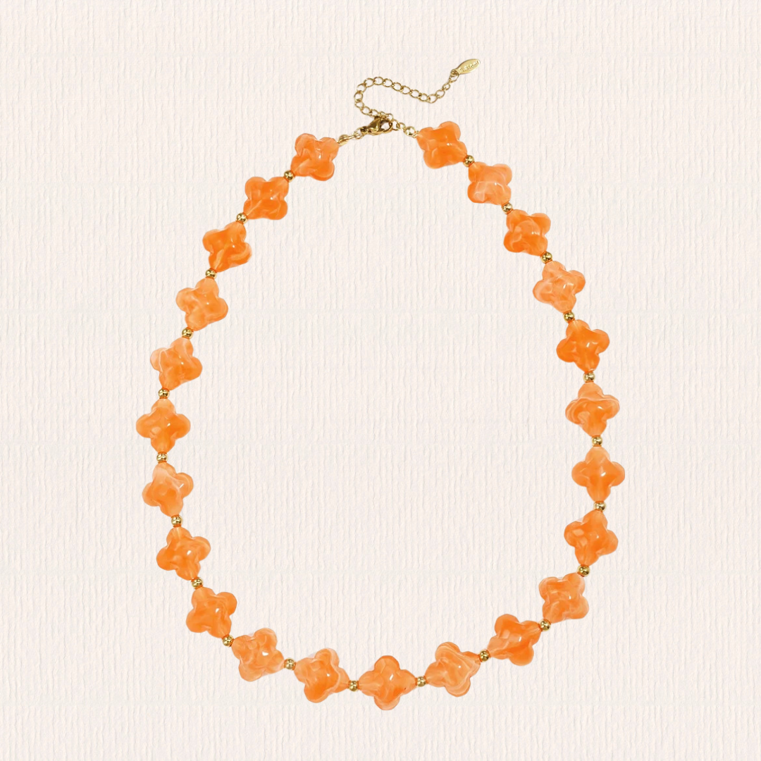 Kralenketting met klavertjes vier