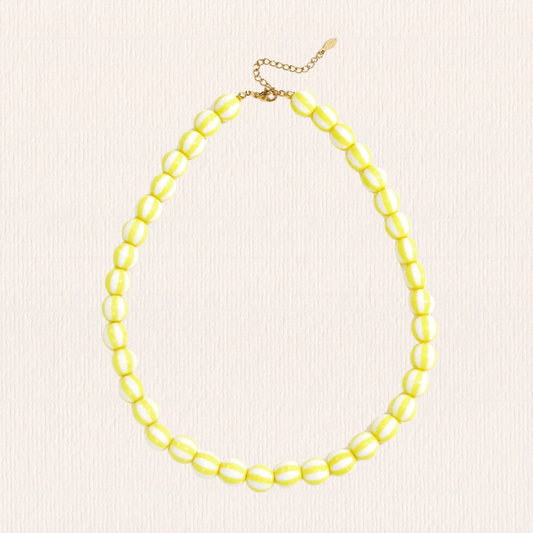 Acryl gestreepte kralenketting geel