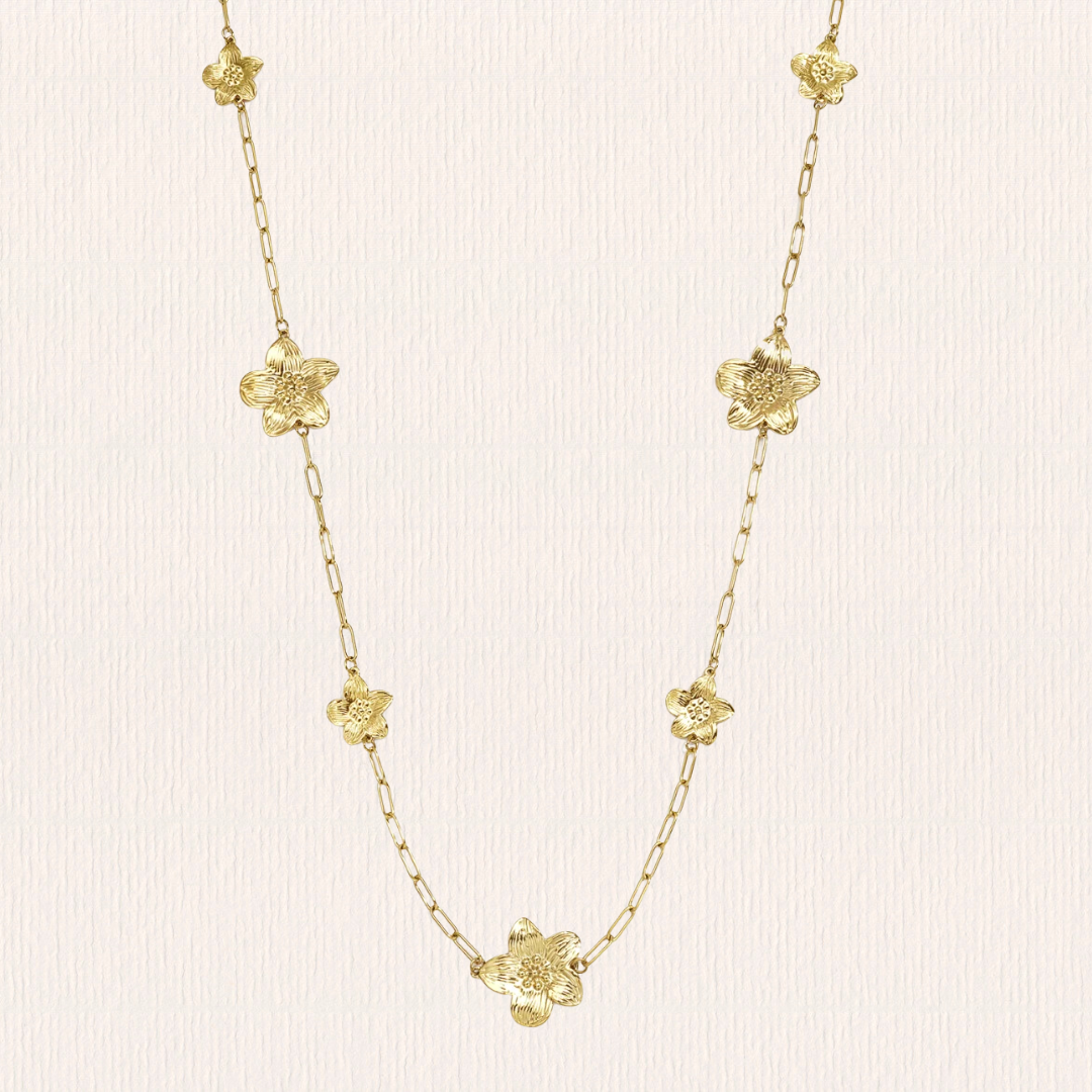 Lange ketting met bloemen