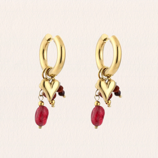 Natuursteenoorbellen hartjes - rood