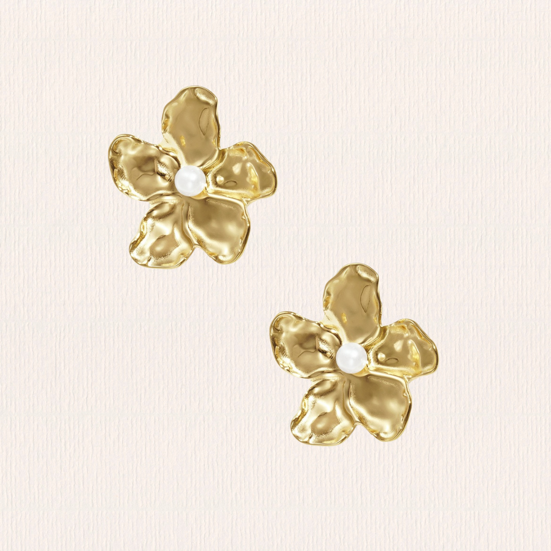 Bloemenoorbel met parels