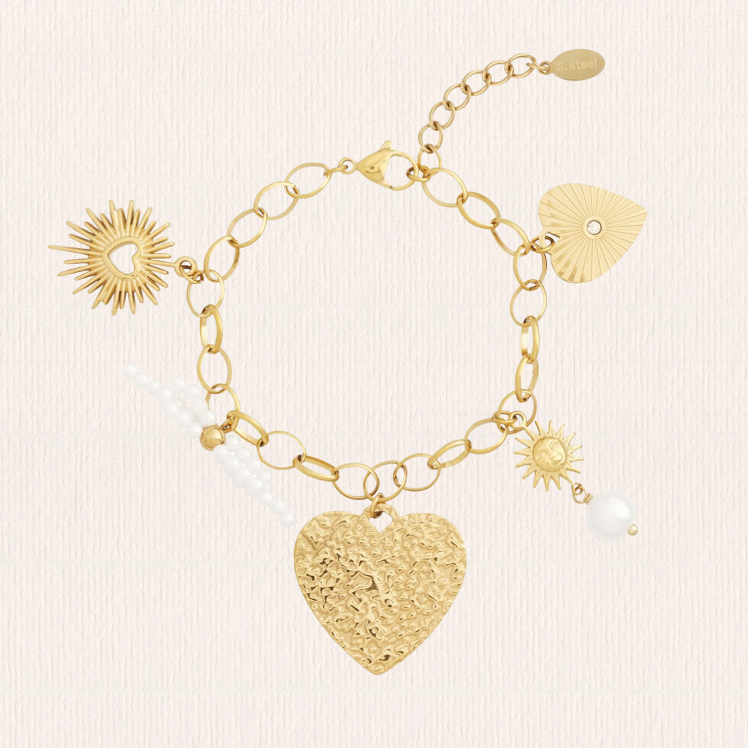 Bedelarmband parels en hartjes