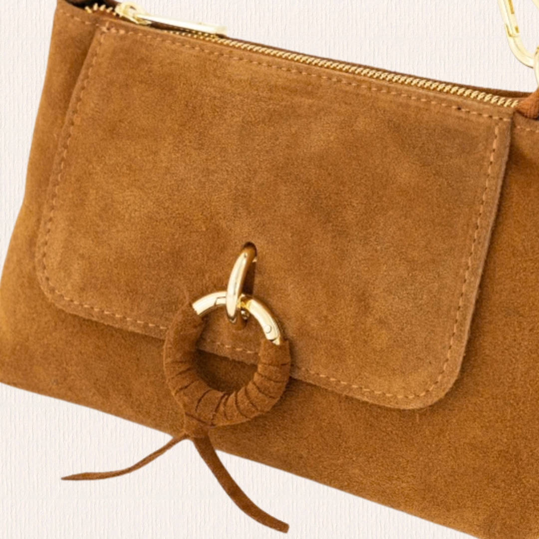 Cognac suéde schoudertas met knoopdetail
