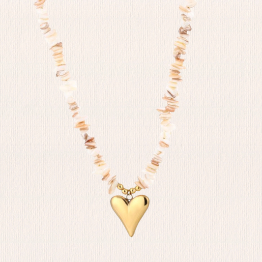 Beige kralenketting met hart