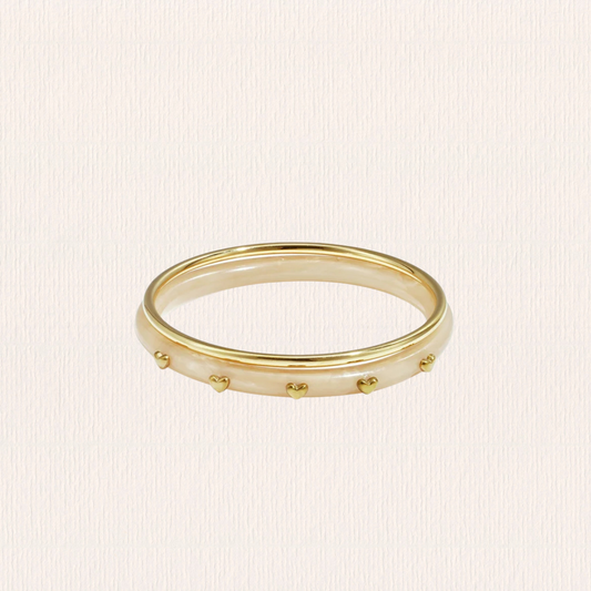 Beige bangleset met hartjes