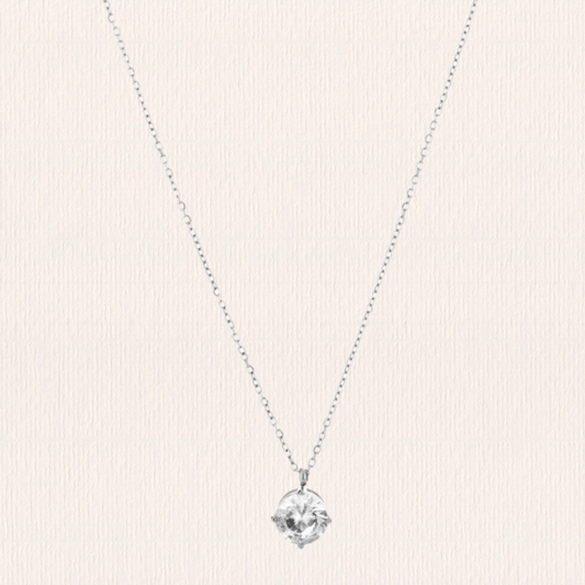 Ketting met steentje