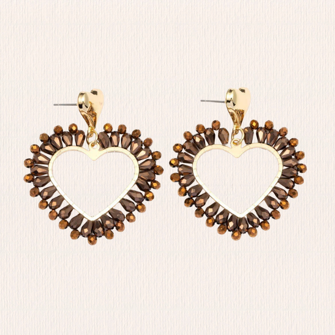 Bruine hartjes oorbellen
