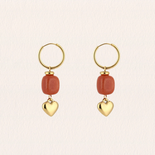 Hartjes oorbellen met terracotta steentje
