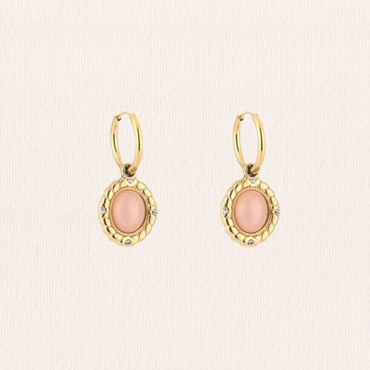 Gouden oorbellen met roze steentje
