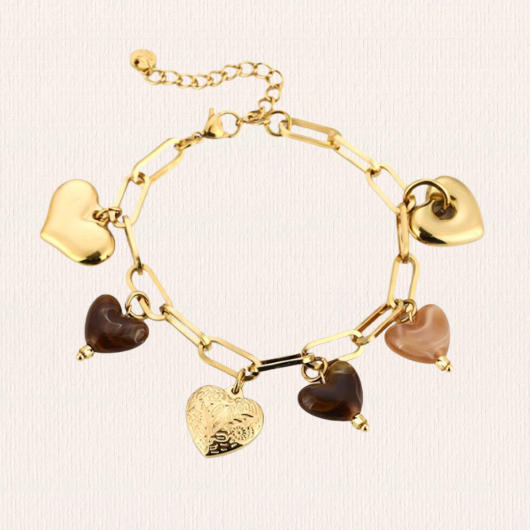Hartjes bedelarmband bruin