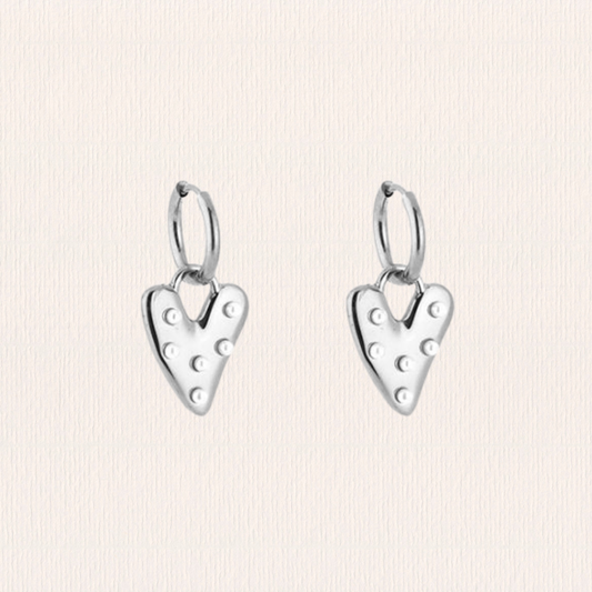 Hartjes parel oorbellen