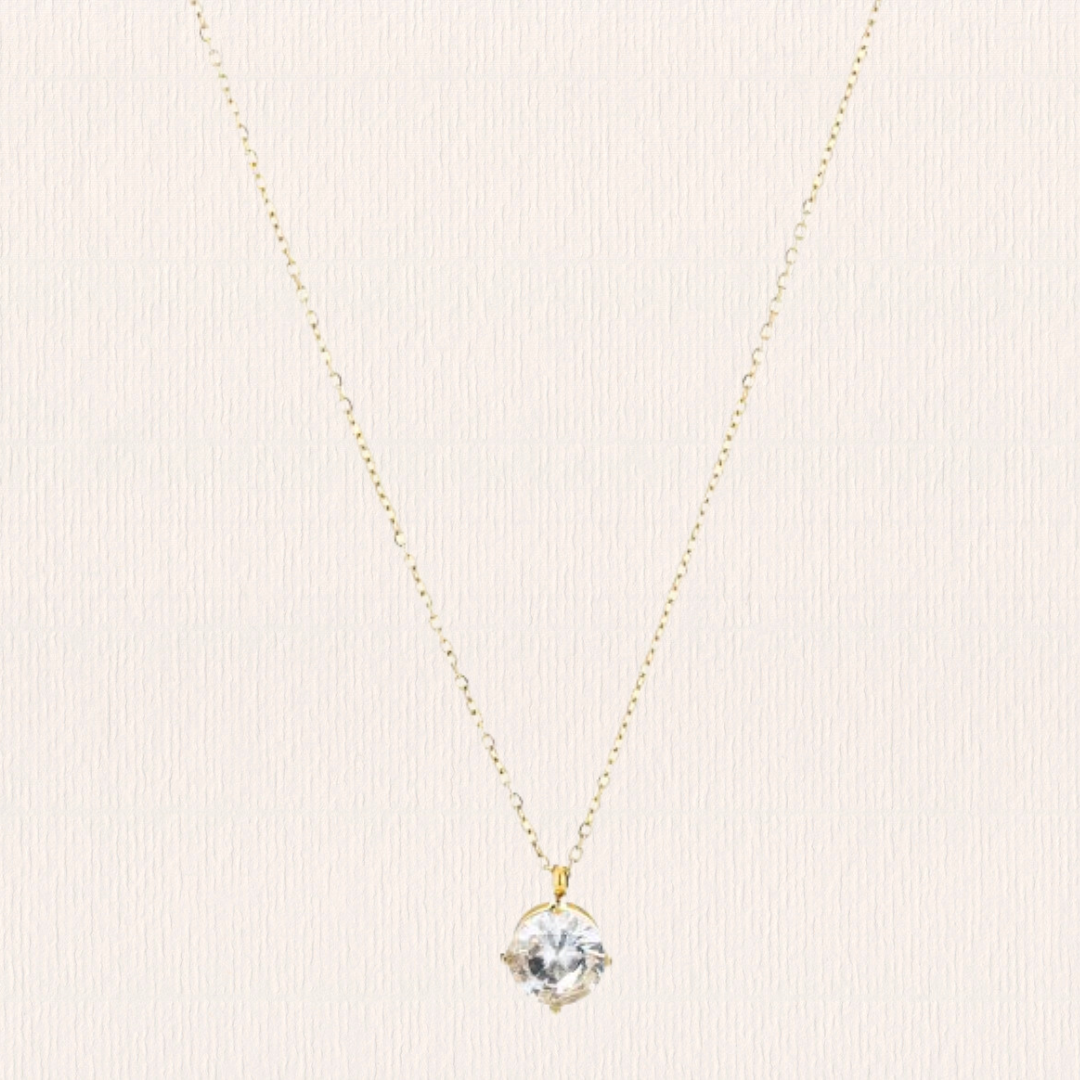 Ketting met steentje