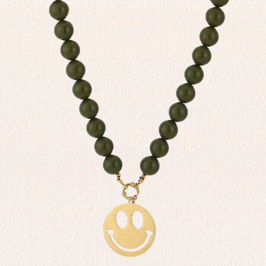 Groene kralenketting met smiley bedel