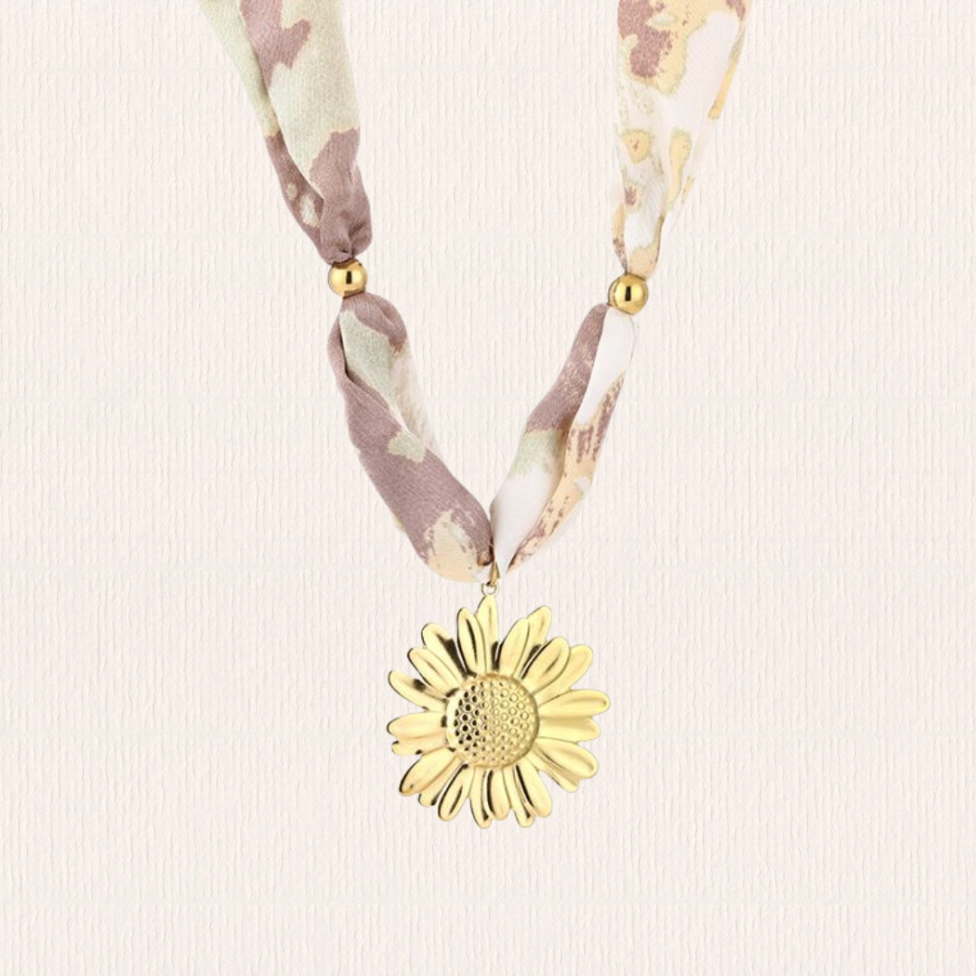 Paarse ketting met bloembedel