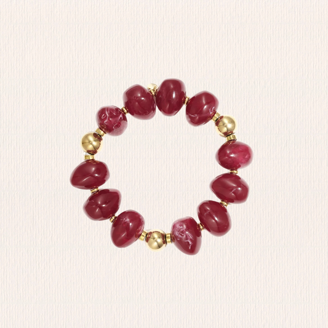 Rode kralenarmband (op elastiek)