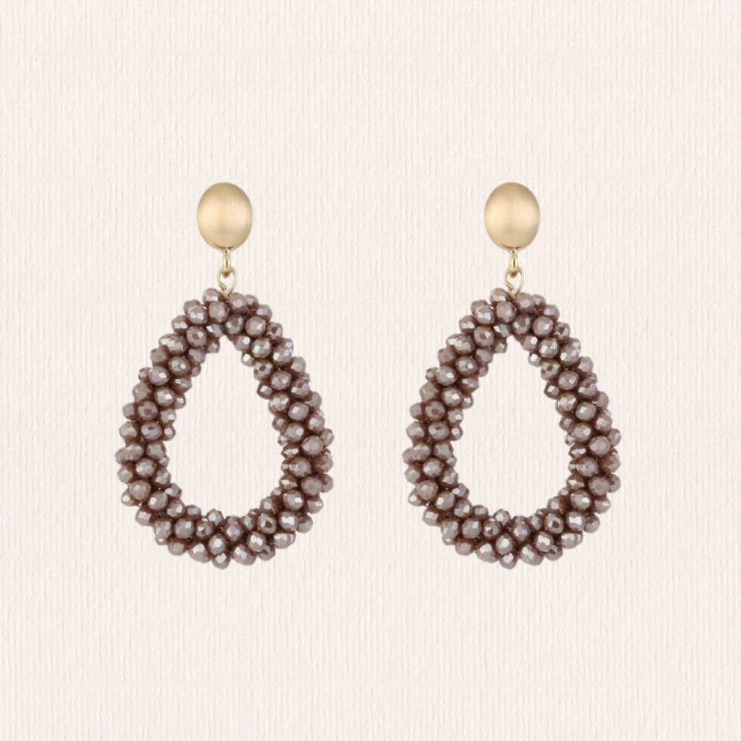 Druppelvormige facet oorbellen - taupe