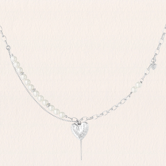 Schakelketting met hartjesbedeltje