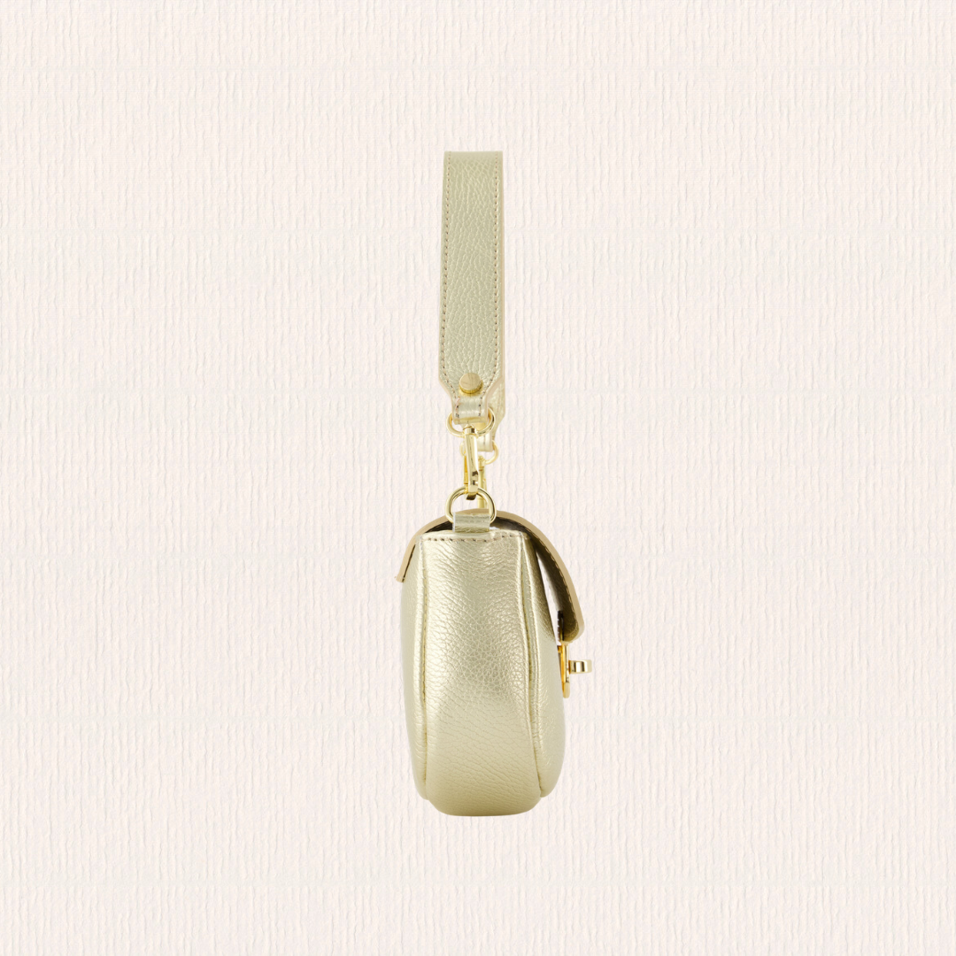 Handtas met gouden hardware goud