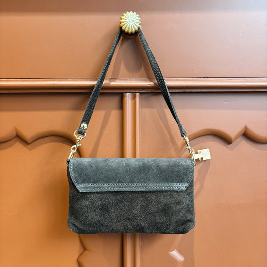 Donkerbruine suede clutch