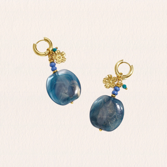 Oorringen met blauwe bedel