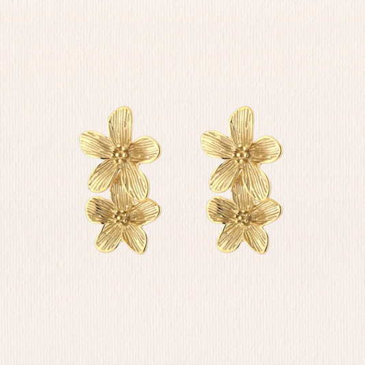 Dubbele bloem oorbellen