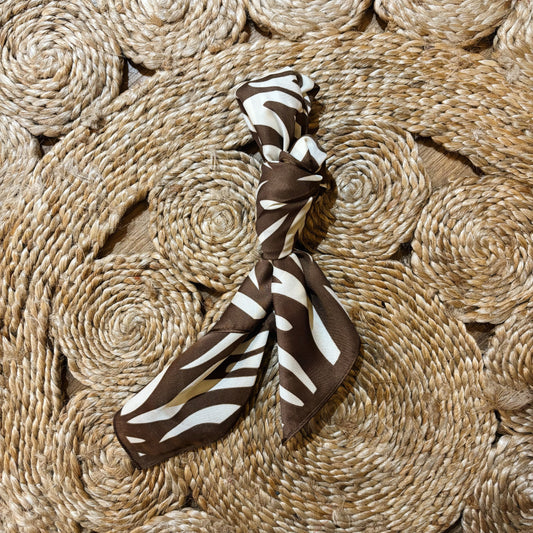 Brown stripes twilly