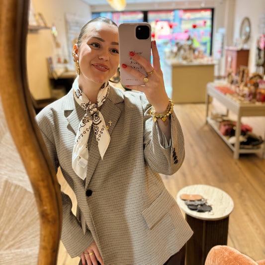 Witte paisley twilly