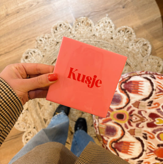 Kusje tegeltje